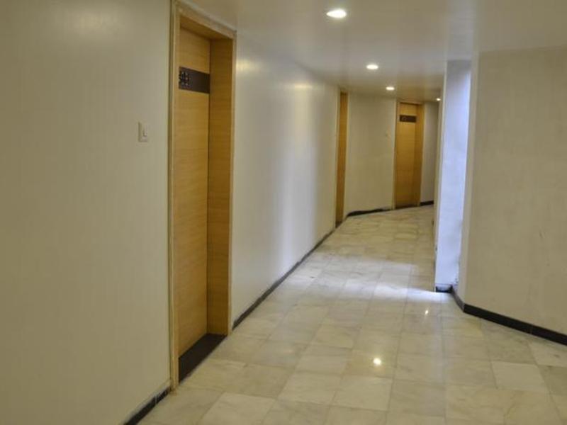 Central Beacon Hotel Surate Extérieur photo